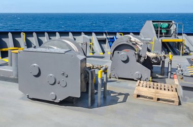 Geminin ön tarafındaki demirleme istasyonu.