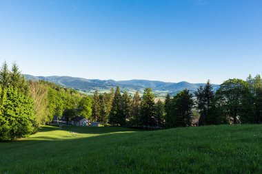 Dağlarda gün batımı