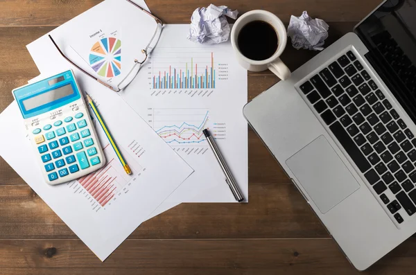 Accesorios de negocios en escritorio de oficina — Foto de Stock