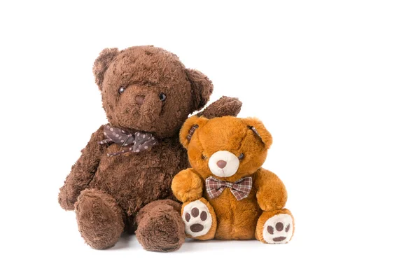 Twee teddy bear knuffelen geïsoleerd — Stockfoto