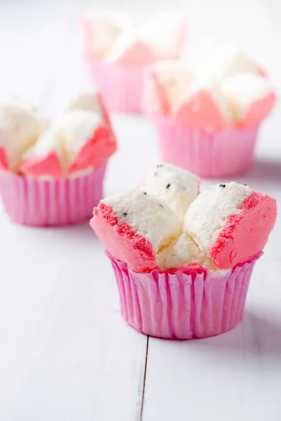 Postre tailandés, pastel de taza al vapor tailandés o pastel de lana de algodón — Foto de Stock