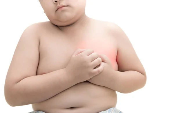 Menino gordo obeso está segurando o peito, dor aguda possível coração — Fotografia de Stock