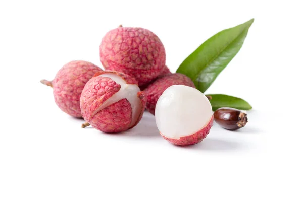 Fruta fresca de lichi (Litchi chinensis) aislada — Foto de Stock