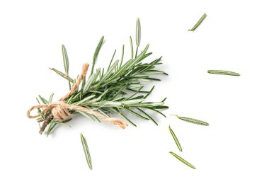 Beyaz arkaplanda biberiye izole edildi, 