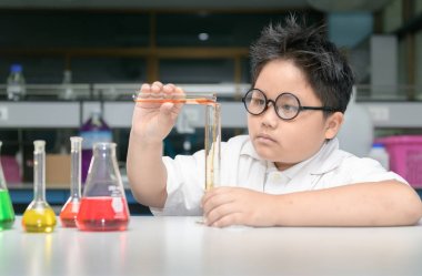 test tüpü ile laboratuvar kat yapım deneme çocukta 