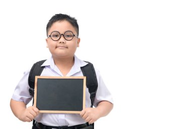 boş potayı tutan şişman çocuk öğrenci 