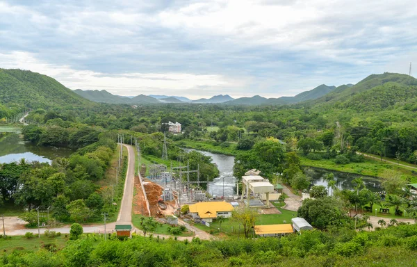 Central hidroeléctrica en la presa Kaeng Krachan — Foto de Stock