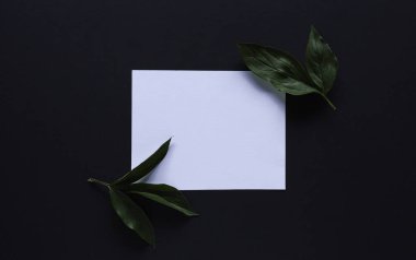 Mockup çiçekli