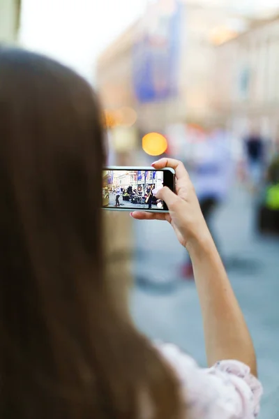 Fotoğrafın telefonda çekildiği an.