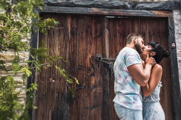 Couple Hugging Newlyweds Honeymoon Relations Happiness Affection Guy Girl Kissing — Stock Photo, Image