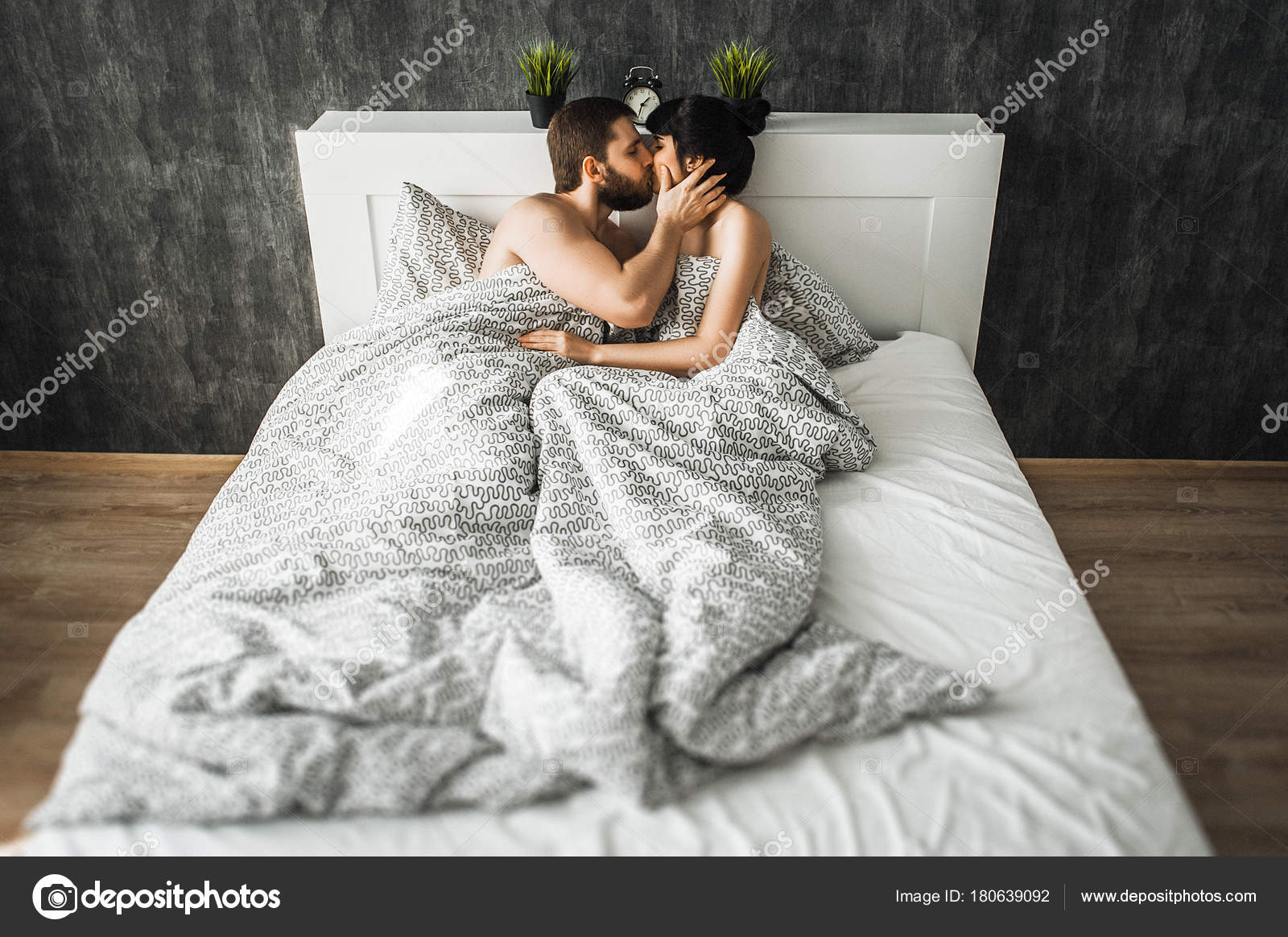 Важен ли секс для пары: мужа и жены? Вопрос контрацепции, предохранения.