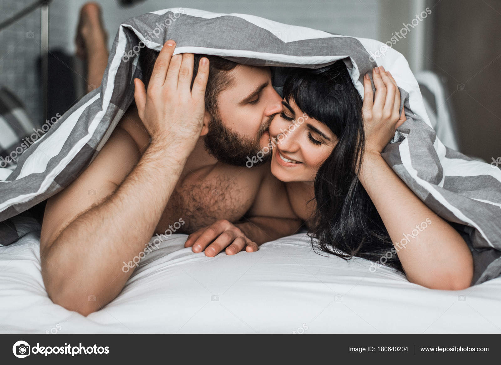 Loving Couple Bed Having Sex Guy Girl Kissing Bed Wedding Stock Photo by ©sotnikov_mikhail@mail.ru 180640204