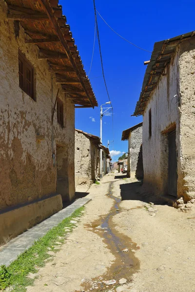 Calle de pueblo — стокове фото