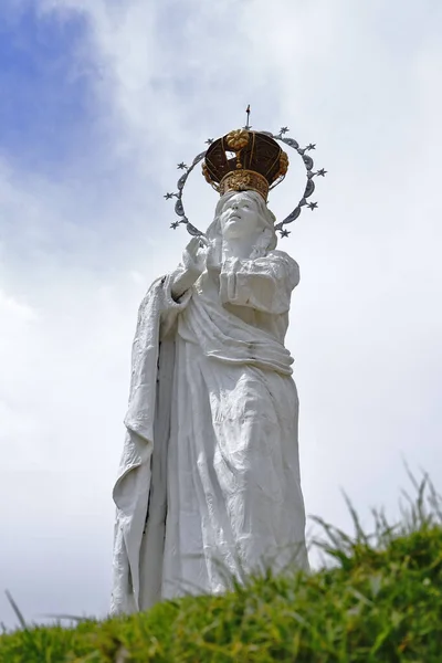 Концепция Escultura de la virgen de inmaculada — стоковое фото