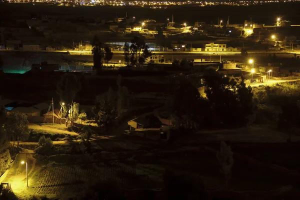 Nocturna a centro semiurbano — стокове фото