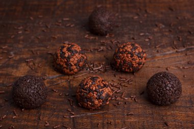 Brezilyalı çikolata bonbon brigadeiro 