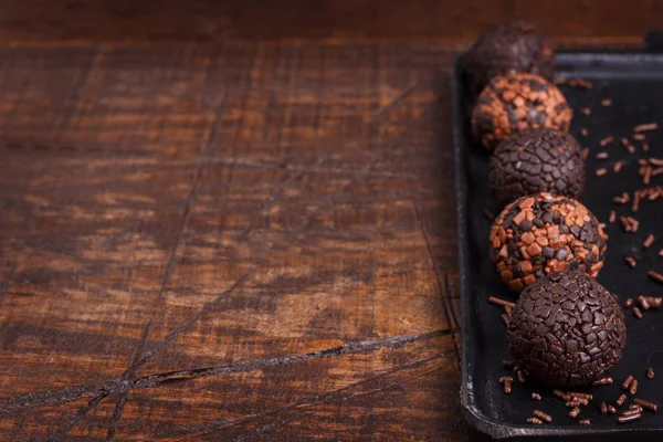 Trufa de chocolate brasileira bonbon brigadeiro — Fotografia de Stock