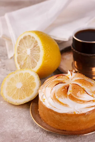 Tarta de limón con taza de café — Foto de Stock