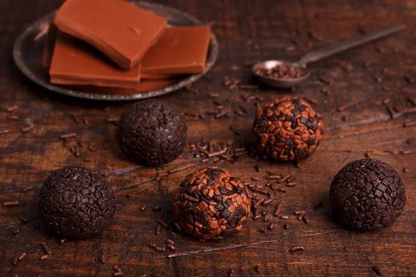 Bonbon de truffe au chocolat brésilien brigadeiro — Photo