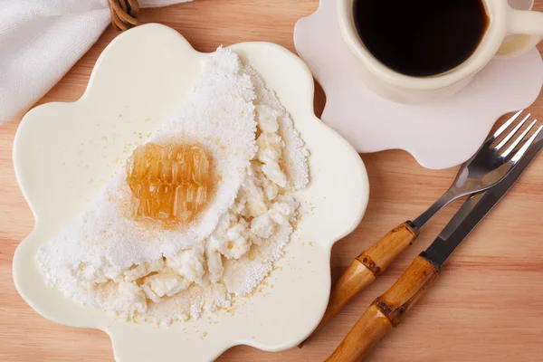 Casabe (bammy, beiju, bob, biju) - flatbread of cassava (tapioca — Stock Photo, Image