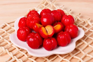 Malpighia glabra (red acerola), tropical fruit i clipart