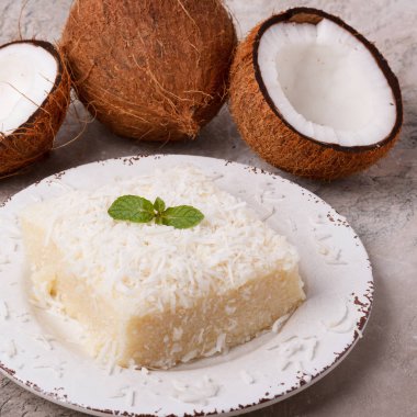 Brezilyalı geleneksel tatlı: tatlı kuskus (tapyoka) puding 