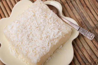 Brezilyalı geleneksel tatlı: tatlı kuskus (tapyoka) puding 