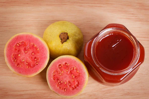 Brazilian dessert goiabada - jam of guava — Stock Photo, Image