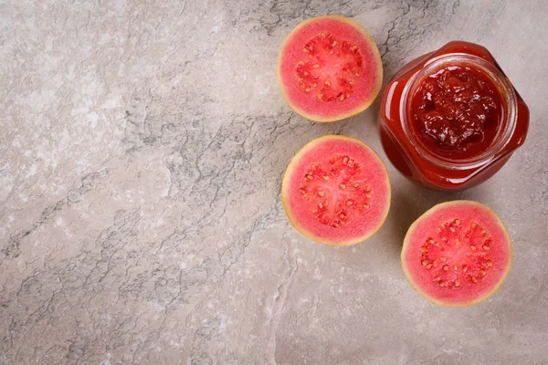 Brazilian dessert goiabada - jam of guava — Stock Photo, Image