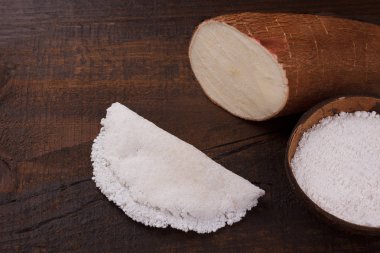 Manihot esculenta (manyok, yuca, manyok, mandioca, Brezilyalı ar