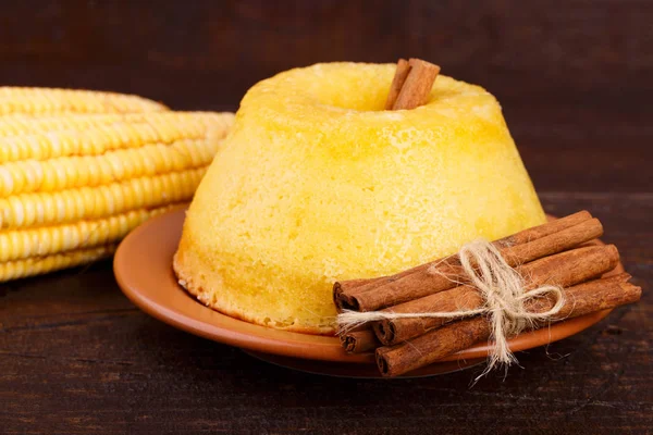 Brazil édes desszert kukorica torta — Stock Fotó