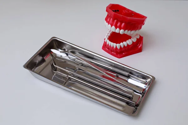 Modern fogászati szekrényben — Stock Fotó