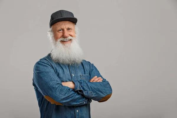 Old man with a long beard — Stock Photo, Image