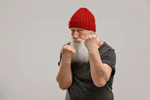 長いひげを持つ老人 — ストック写真
