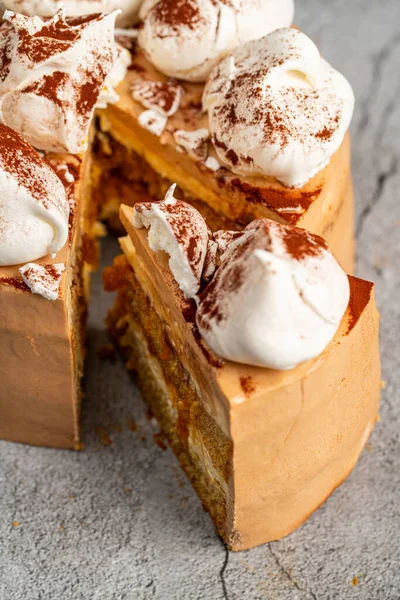 Deliziosa Torta Tiramisu Primo Piano Sfondo Grigio Vista Dall Alto — Foto Stock