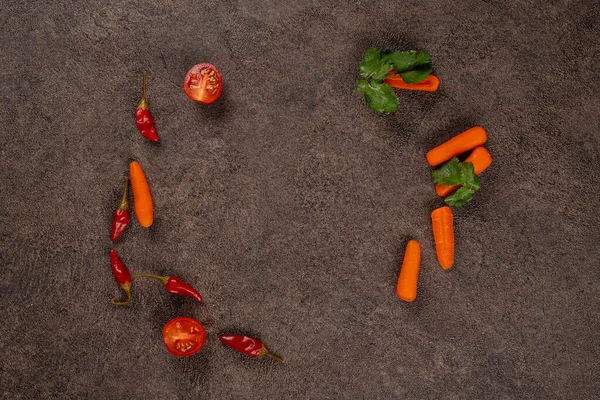 Baharat Sebze Seçimi Yemek Yapmak Için Gerekli Malzemeler Siyah Tahtada — Stok fotoğraf