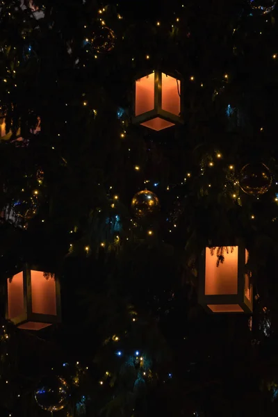 Weihnachtsbaum Mit Lichtern Riga — Stockfoto