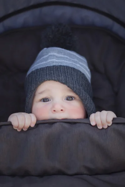 Winter baby keeping warm — Stock Photo, Image
