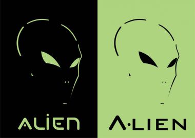 Uzaylı. Uzaylı kafası. Uzaylı yüzü. Yeşil maske. Yarışçı. Binici. Pilot. 