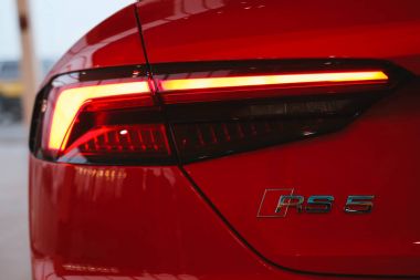 Minsk, Belarus 14 Mart 2018: Audi Rs5 spor Minsk Bayi Merkezi