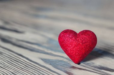 Glitter Wood ile kırmızı kalp