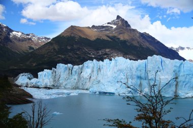 Muhteşem Perito Moreno Buzulu 'ndan bir manzara, Arjantin Patagonya.