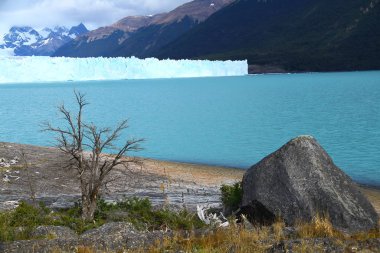 Muhteşem Perito Moreno Buzulu 'ndan bir manzara, Arjantin Patagonya.