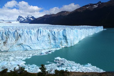 Muhteşem Perito Moreno Buzulu 'ndan bir manzara, Arjantin Patagonya.