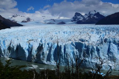 Muhteşem Perito Moreno Buzulu 'ndan bir manzara, Arjantin Patagonya.