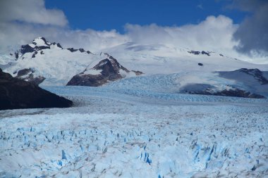 Muhteşem Perito Moreno Buzulu 'ndan bir manzara, Arjantin Patagonya.