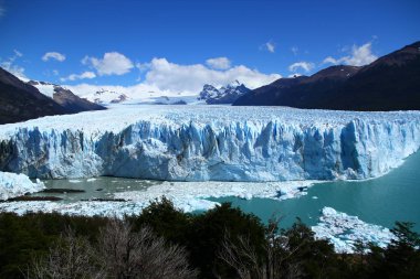 Muhteşem Perito Moreno Buzulu 'ndan bir manzara, Arjantin Patagonya.