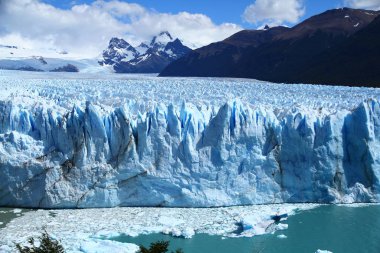 Muhteşem Perito Moreno Buzulu 'ndan bir manzara, Arjantin Patagonya.