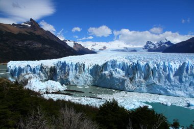 Muhteşem Perito Moreno Buzulu 'ndan bir manzara, Arjantin Patagonya.
