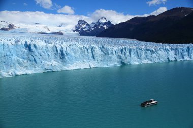 Muhteşem Perito Moreno Buzulu 'ndan bir manzara, Arjantin Patagonya.